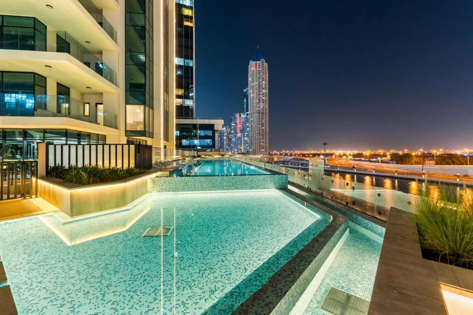 New Big Layout 5 Min From Burj Khalifa Dubai Mall United Arab Emirates